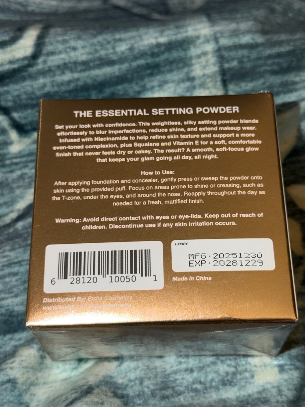 BISHA The Essential Setting Powder - Tokyo Translucent (Gold Packaging) - Picture 3 of 5